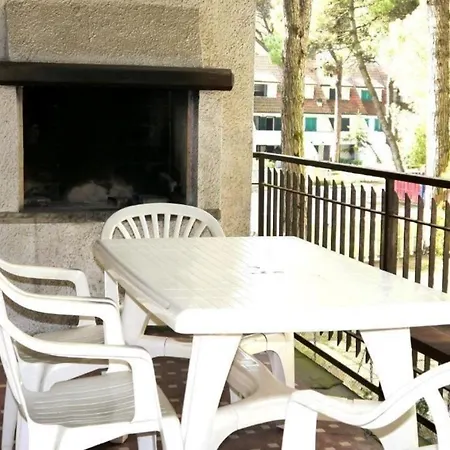 公寓 In Mit Moebliertem Balkon *
